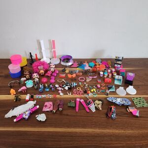 LOL Surprise OMG Dolls Accessories Mixed Lot of 137 Clothes Shoes Stands Jewelry